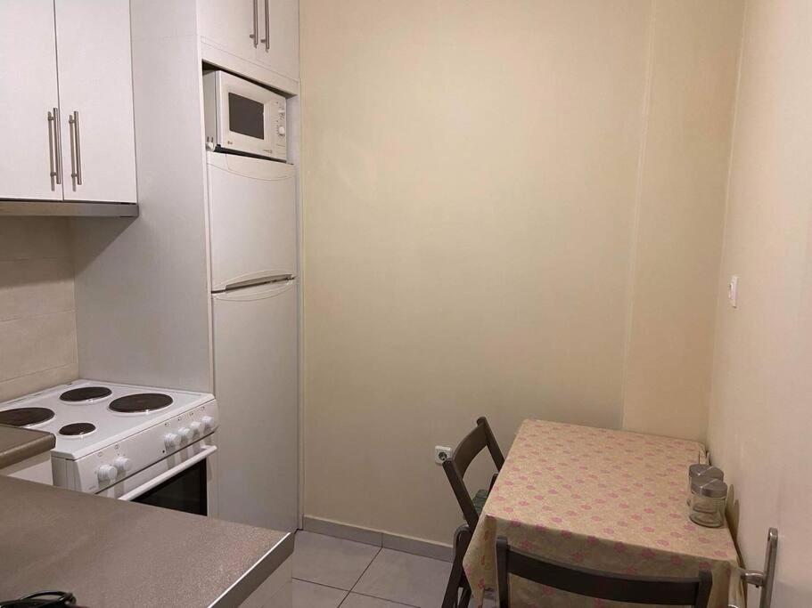 Cozy Apartment In The Heart Of Αθήνα Εξωτερικό φωτογραφία